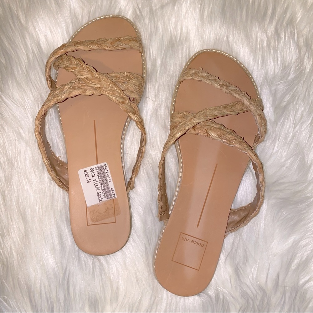 Dolce Vita Nebi Sandal in Tan Woven Raffia